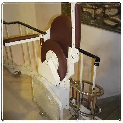 騰城樓梯升降椅-台北無障礙爬梯電梯-朱家