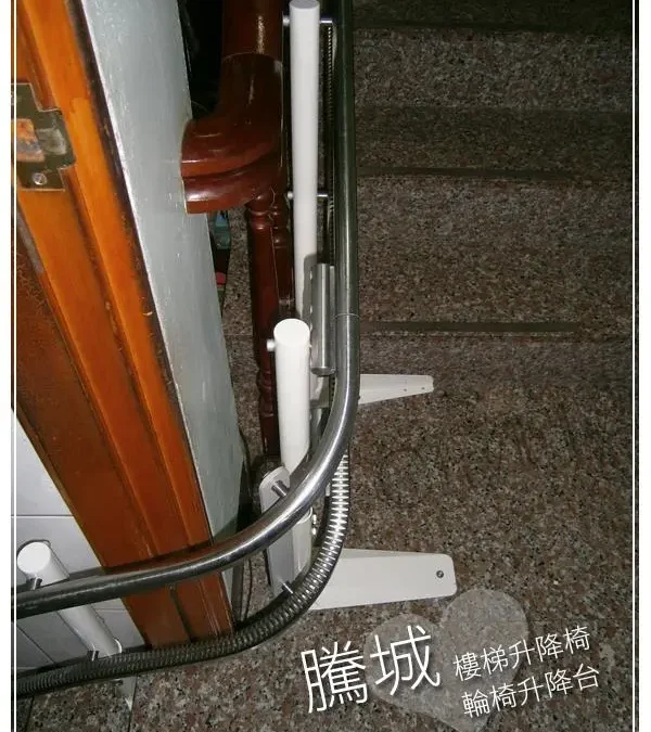 外埔朱家樓梯升降椅