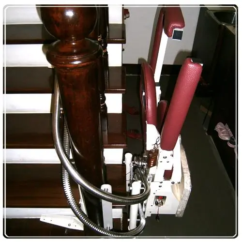 蘆竹鄭家樓梯升降椅