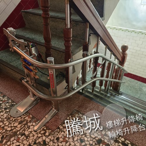 用心的禮物，讓媽媽上下樓再也不費力｜卓蘭賴家的爬梯升降椅